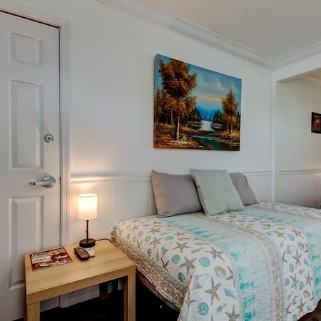 Carousel Suites -Redington Shores Exterior photo