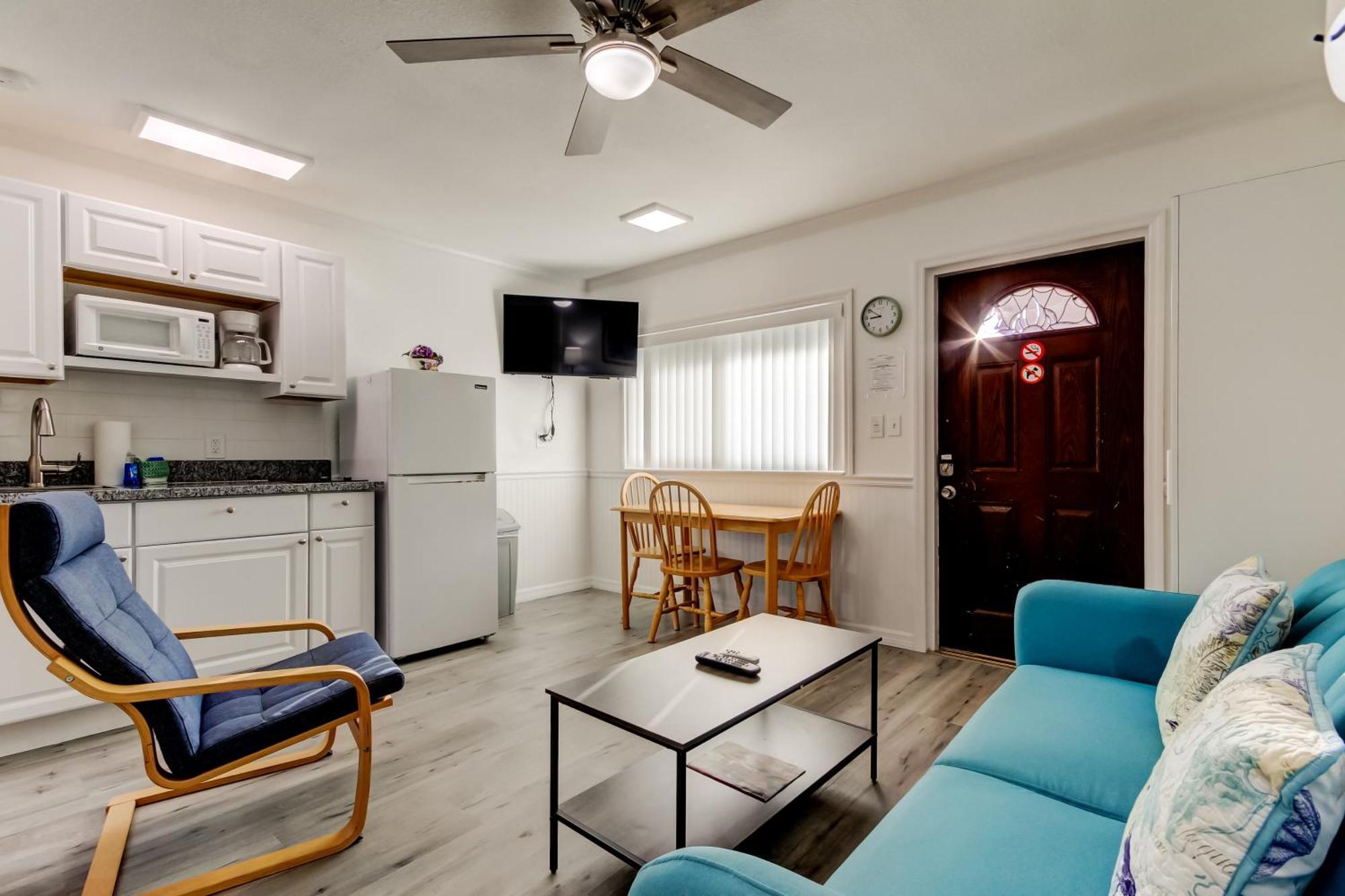 Carousel Suites -Redington Shores Exterior photo