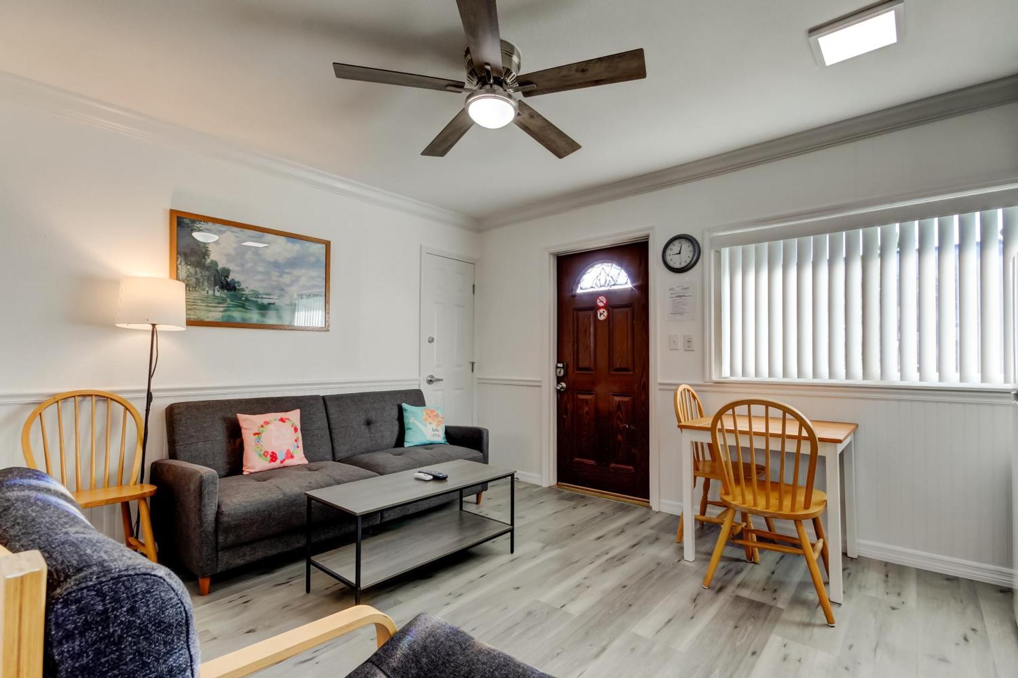 Carousel Suites -Redington Shores Exterior photo